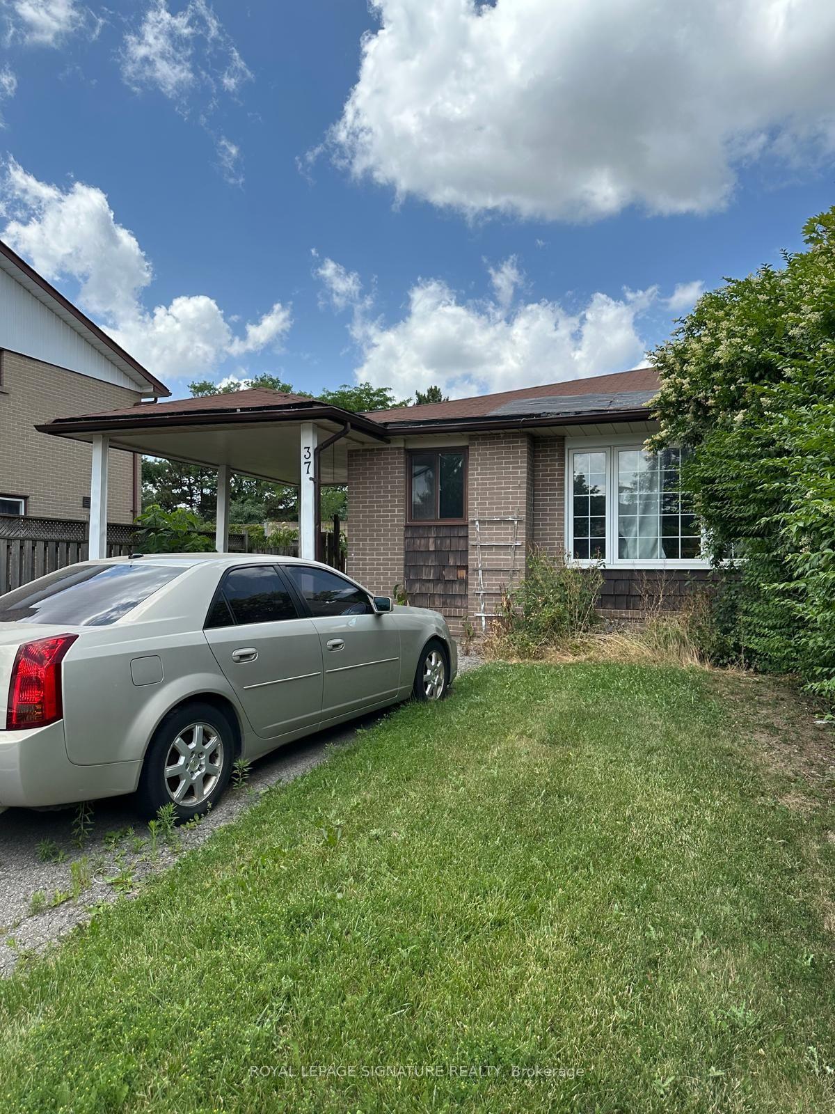 37 Flamingo Crescent, Brampton — Semi-Detached for sale, photo 1