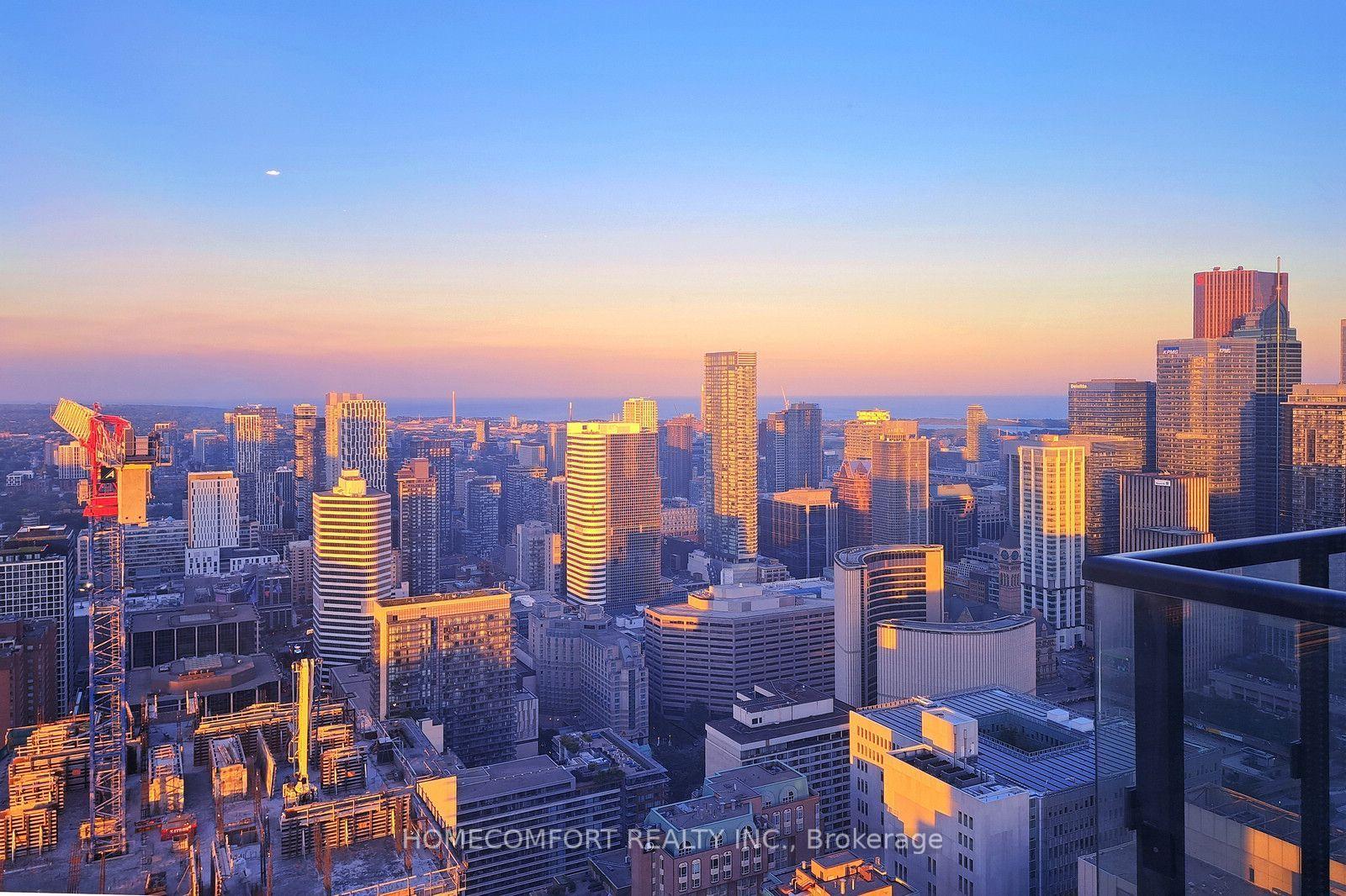 488 University Avenue 4703 #4703, Toronto — Condo for sale, photo 1