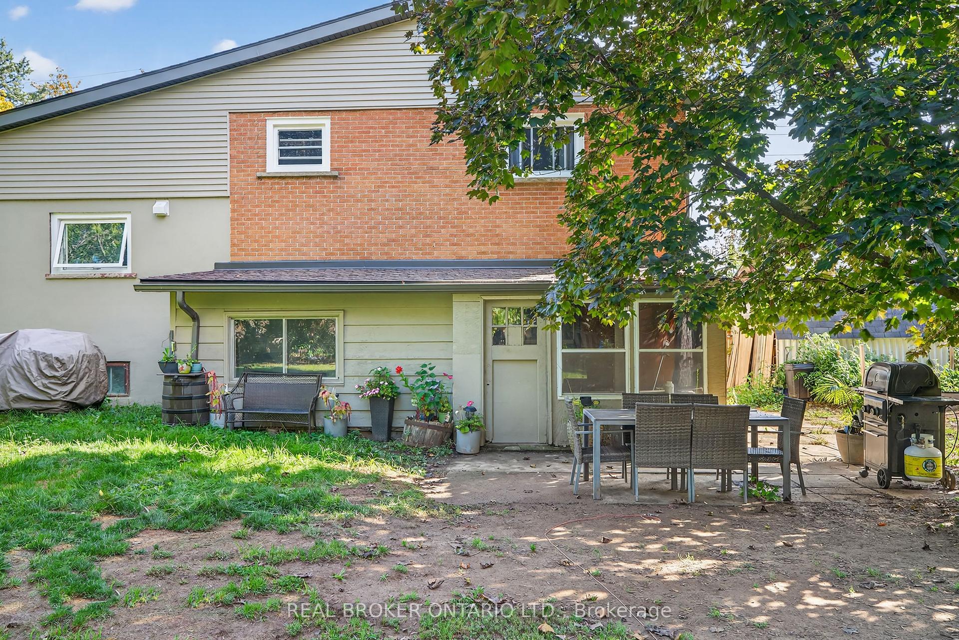 312 Old Guelph Road, Hamilton — Detached for sale, photo 1