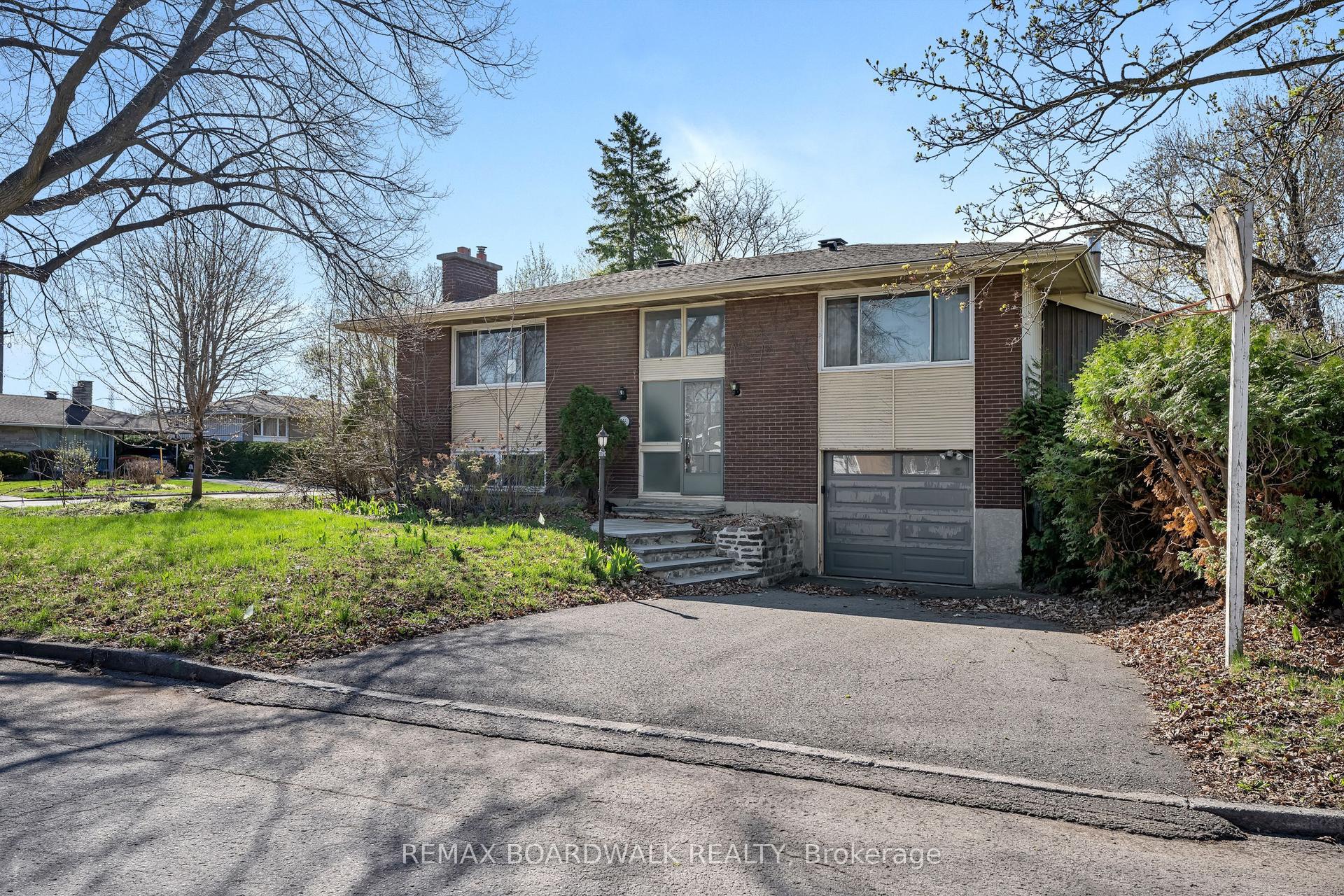 956 Garwood Avenue — photo 1