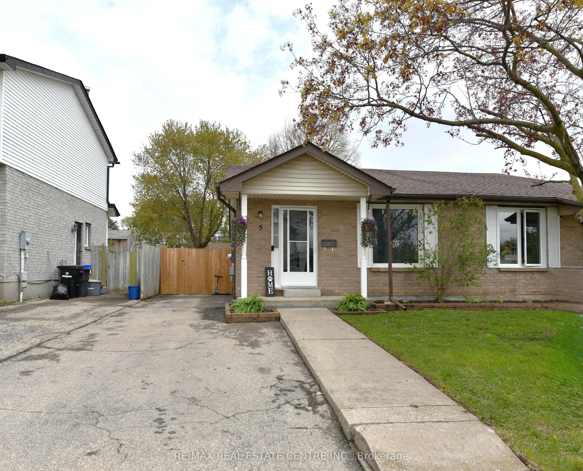 5 HARMONY Court — photo 1