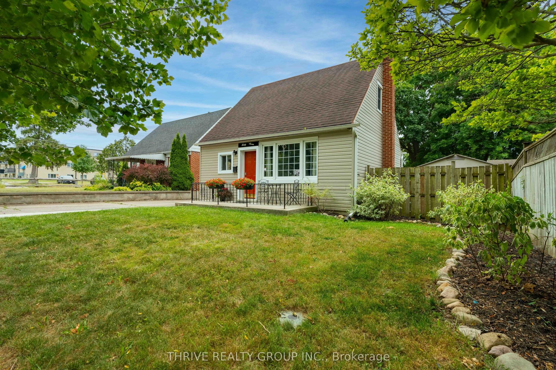 37 MINCING Lane, London East — Detached for sale, photo 1