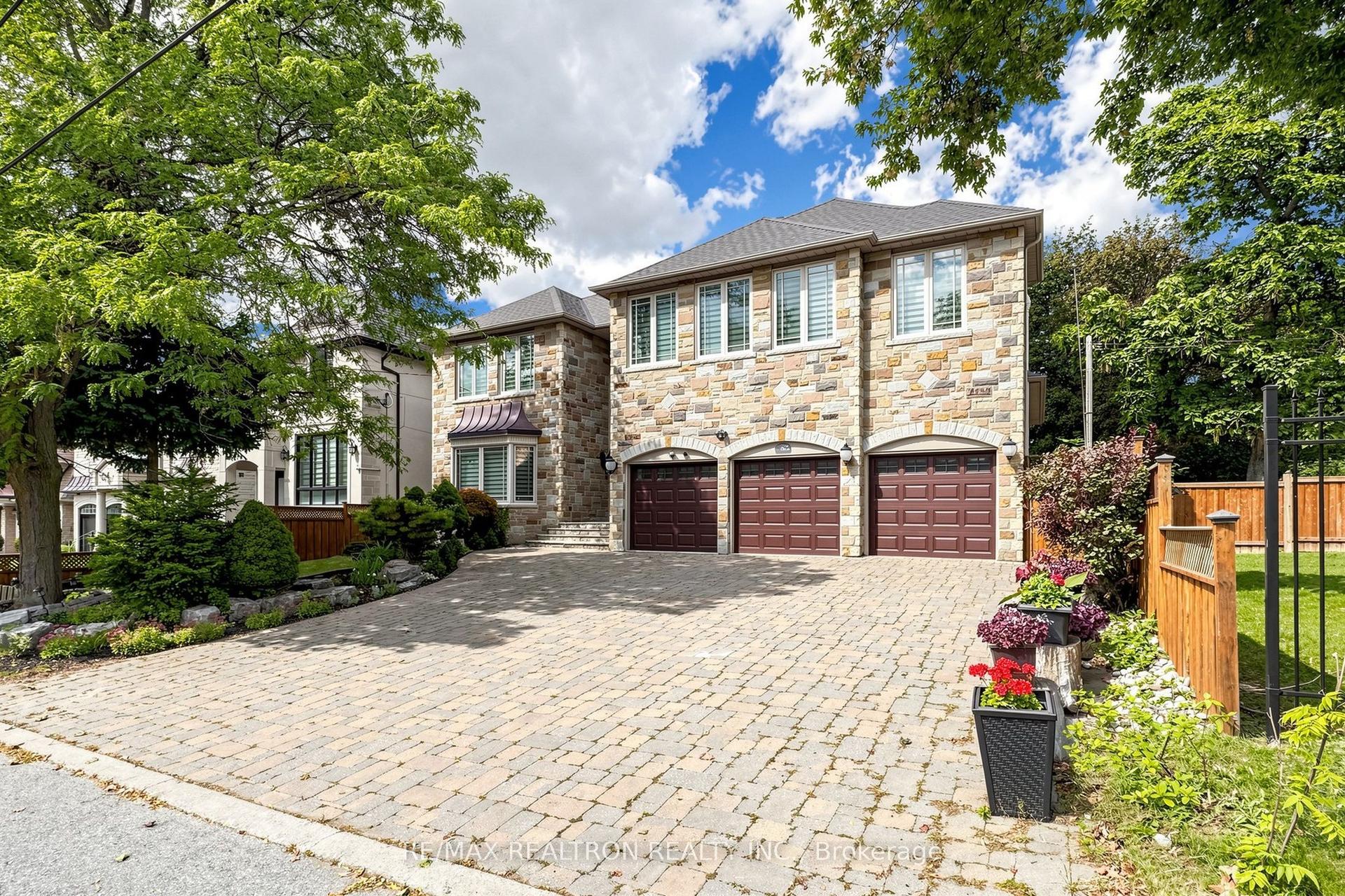 176 Elmwood Avenue, Toronto — Detached for sale, photo 1