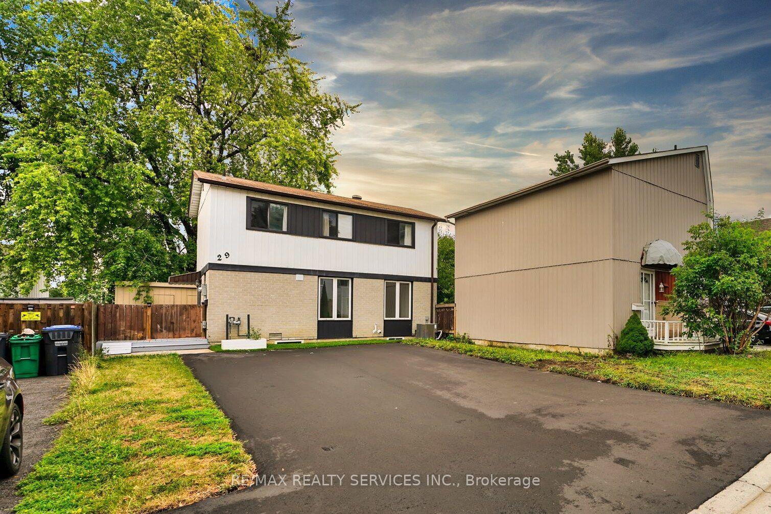 29 Hector Court, Brampton — Detached for lease, photo 1