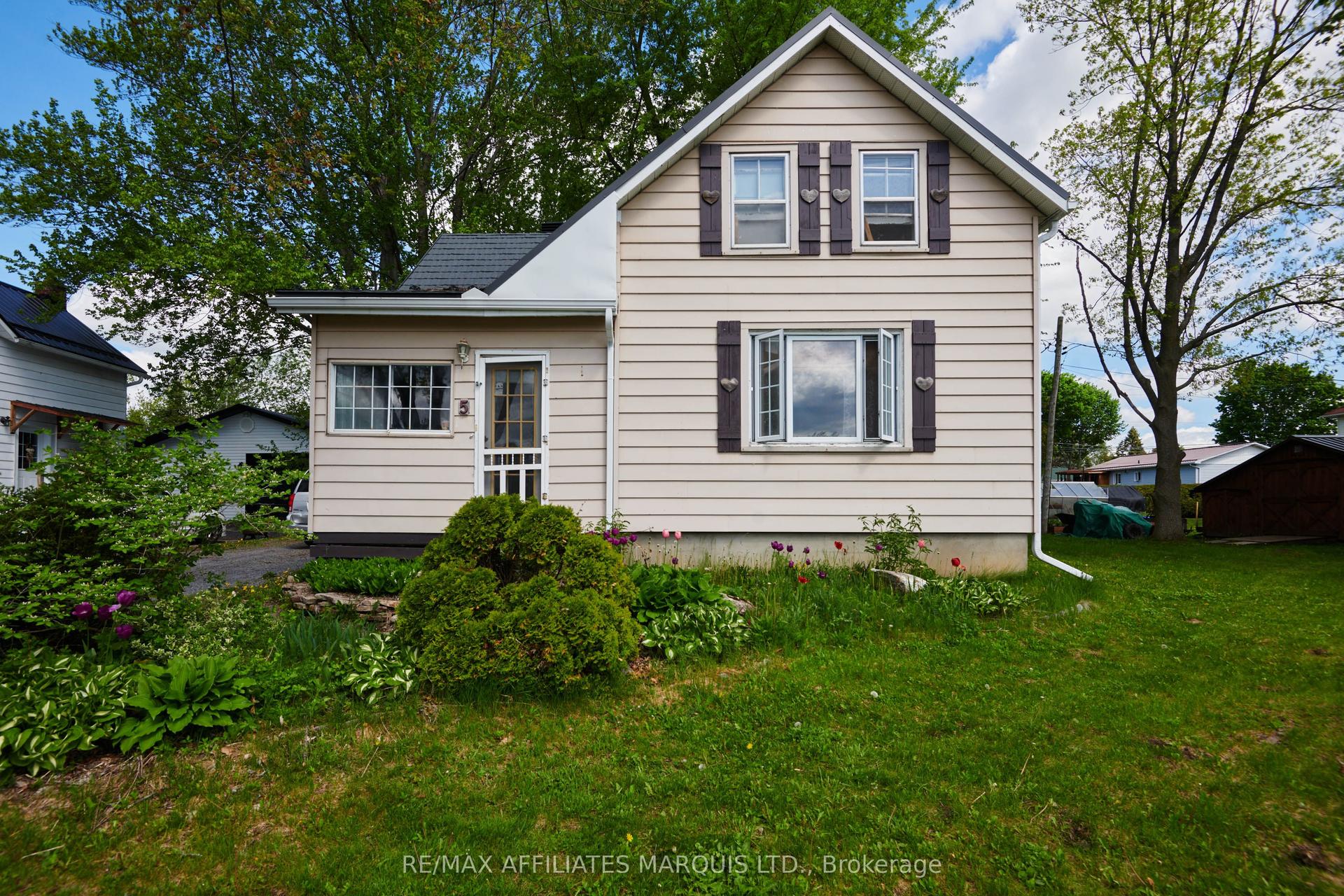 5 Pine Street — photo 1