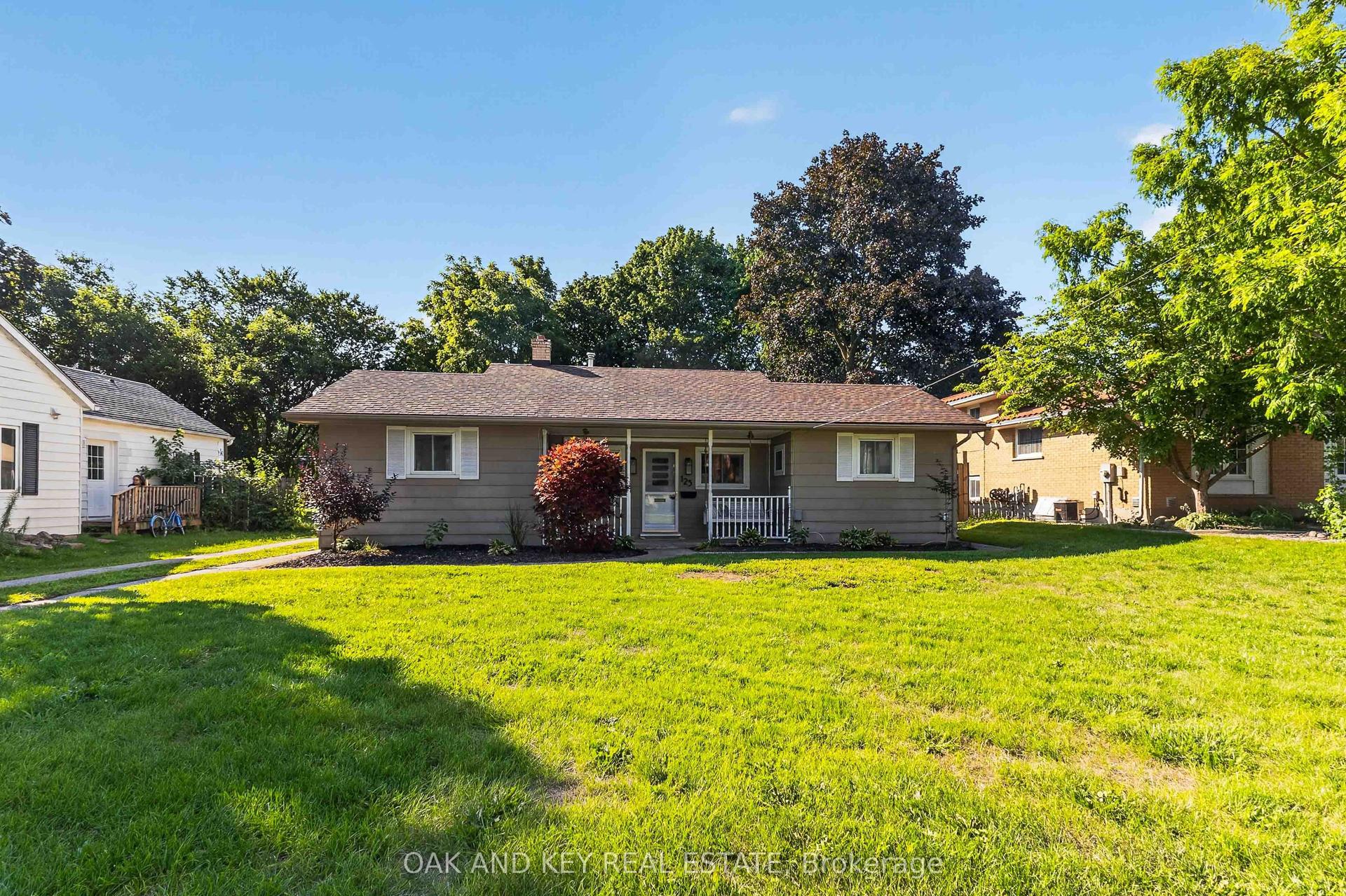 125 Keefer Street, Strathroy-Caradoc — Detached for sale, photo 1