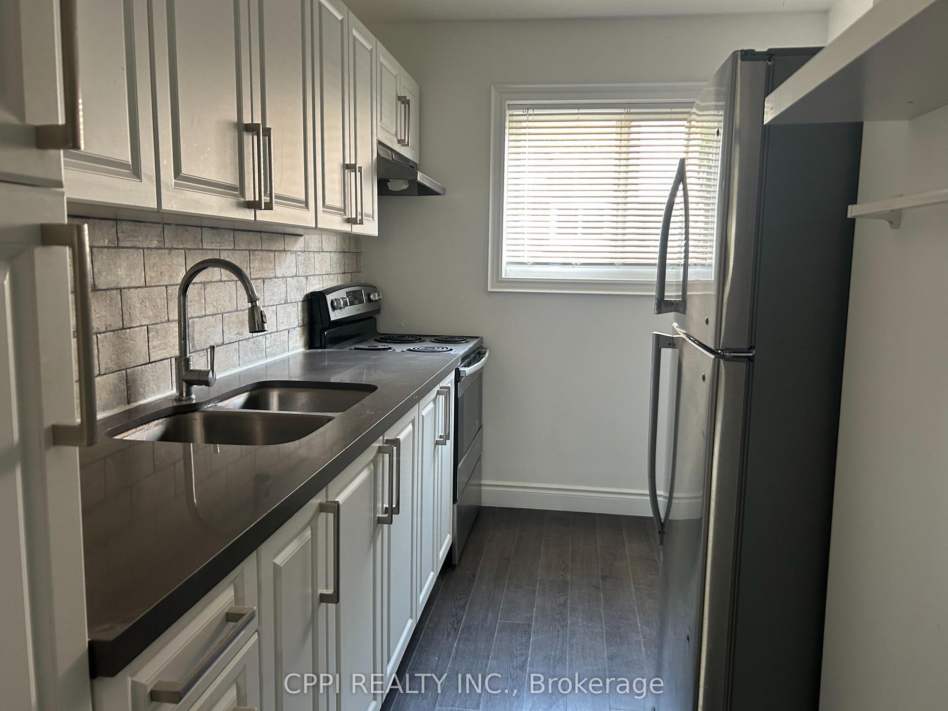 69 Godstone Road 127 #127, Toronto — Condo Town for sale, photo 1