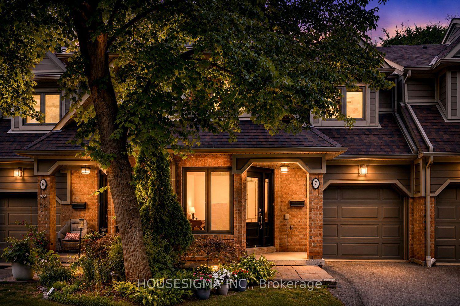 2199 Burnhamthorpe Road W 7 #7, Mississauga — Condo Town for sale, photo 1