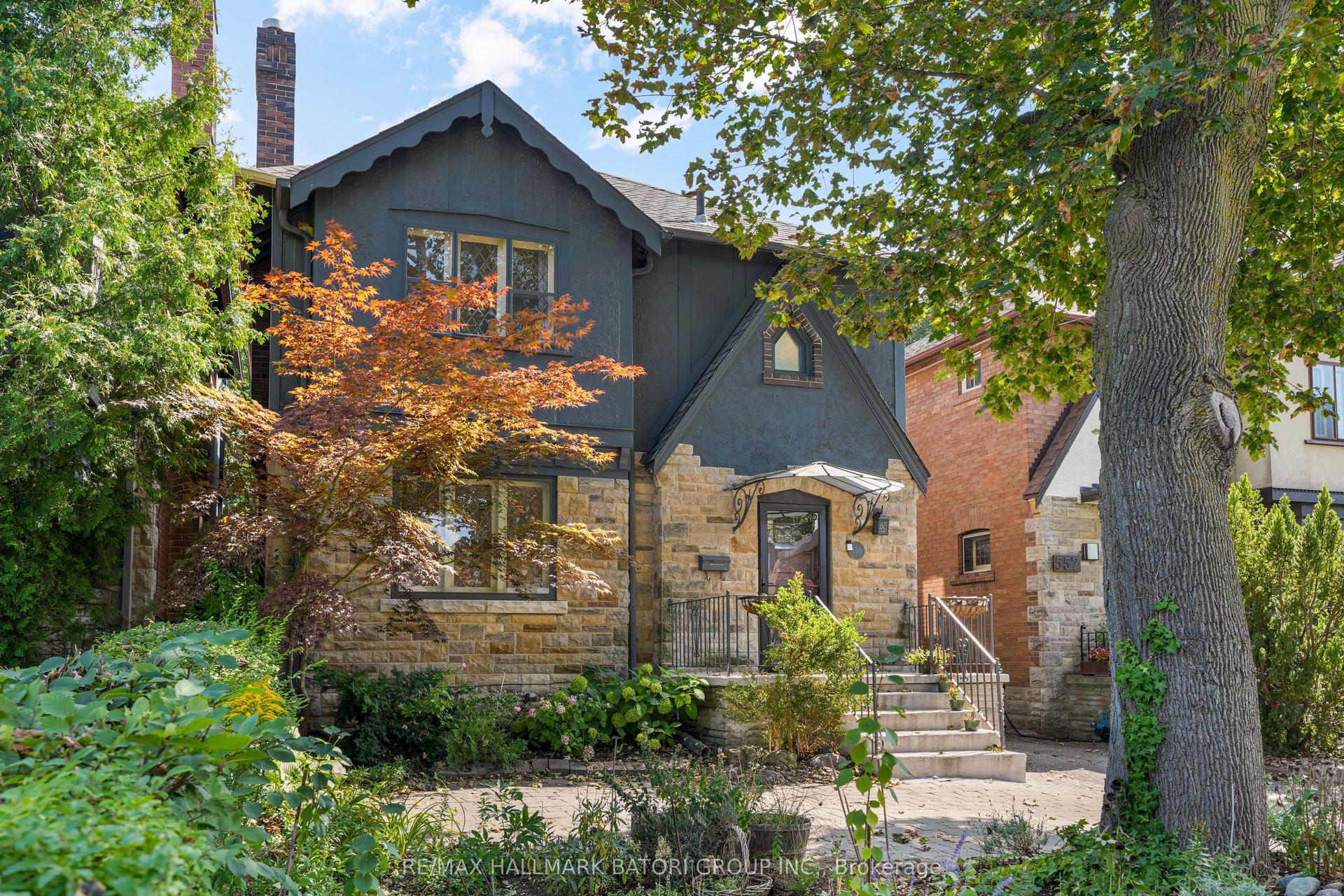 555 Castlefield Avenue, Toronto — Detached for sale, photo 1