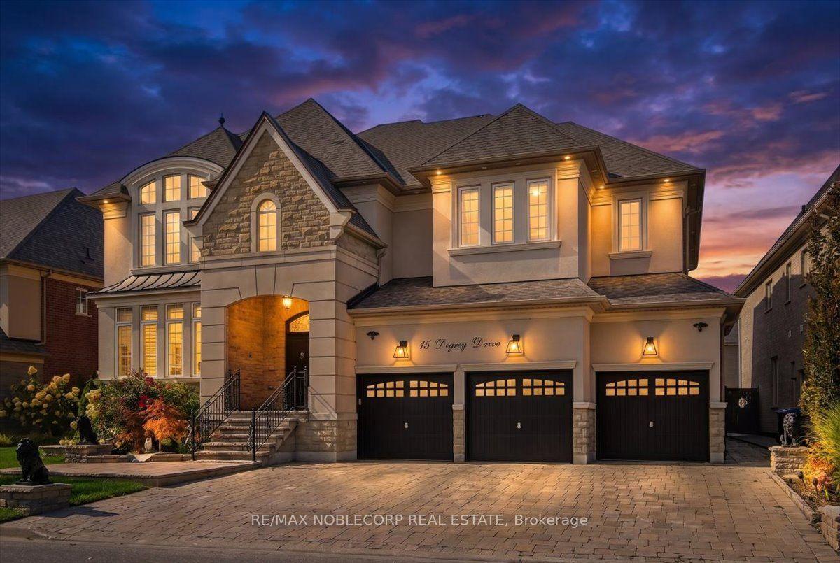 15 Degrey Drive, Brampton — Detached for sale, photo 1