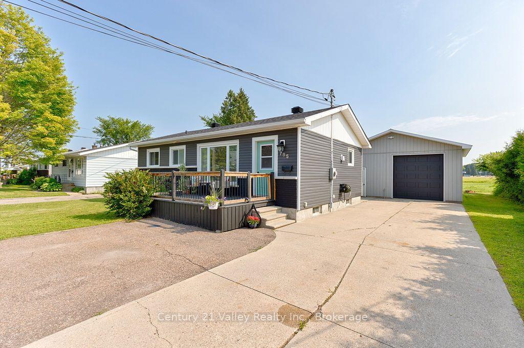 785 Eighth Street, Renfrew — Detached for sale, photo 1