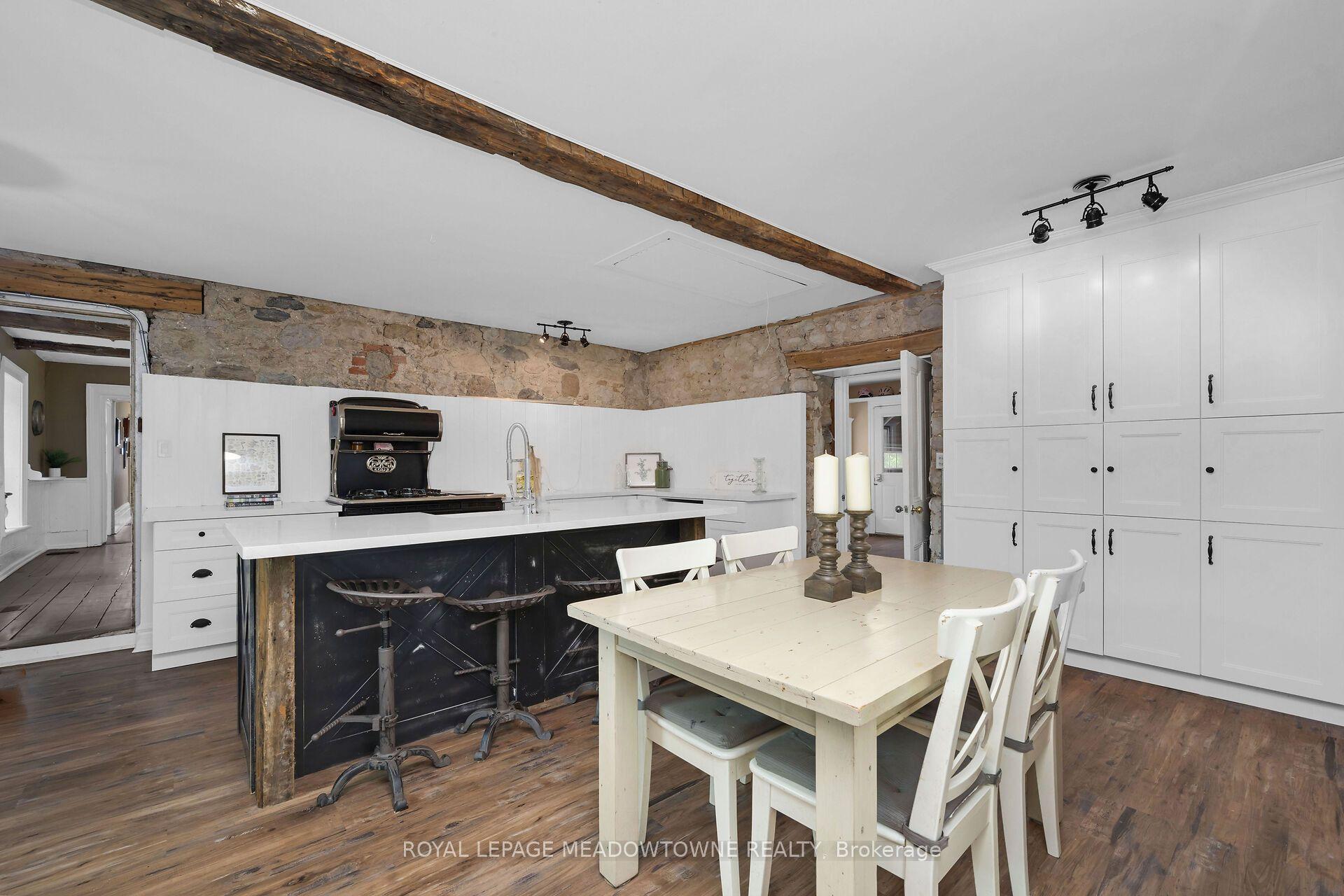 5595 25 Side Road, Milton — Detached for sale, photo 1