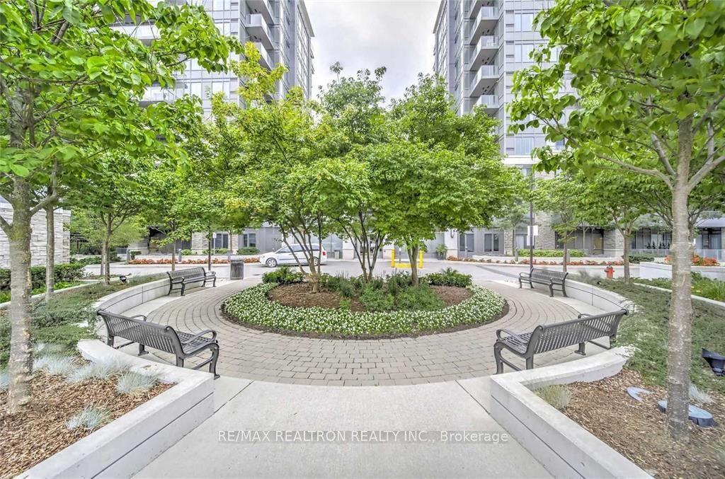 277 South Park Road 220 #220 — photo 1