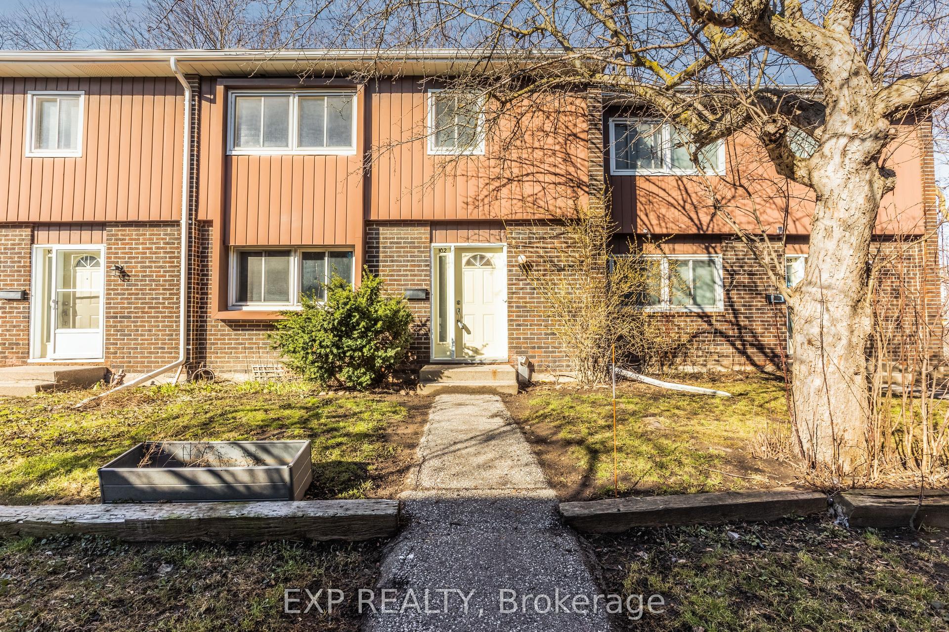 121 University Avenue E 102 #102, Waterloo — Condo Town for sale, photo 1
