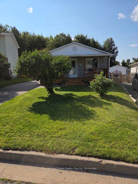 83 Laurier Road, Elliot Lake — Detached for sale, photo 1