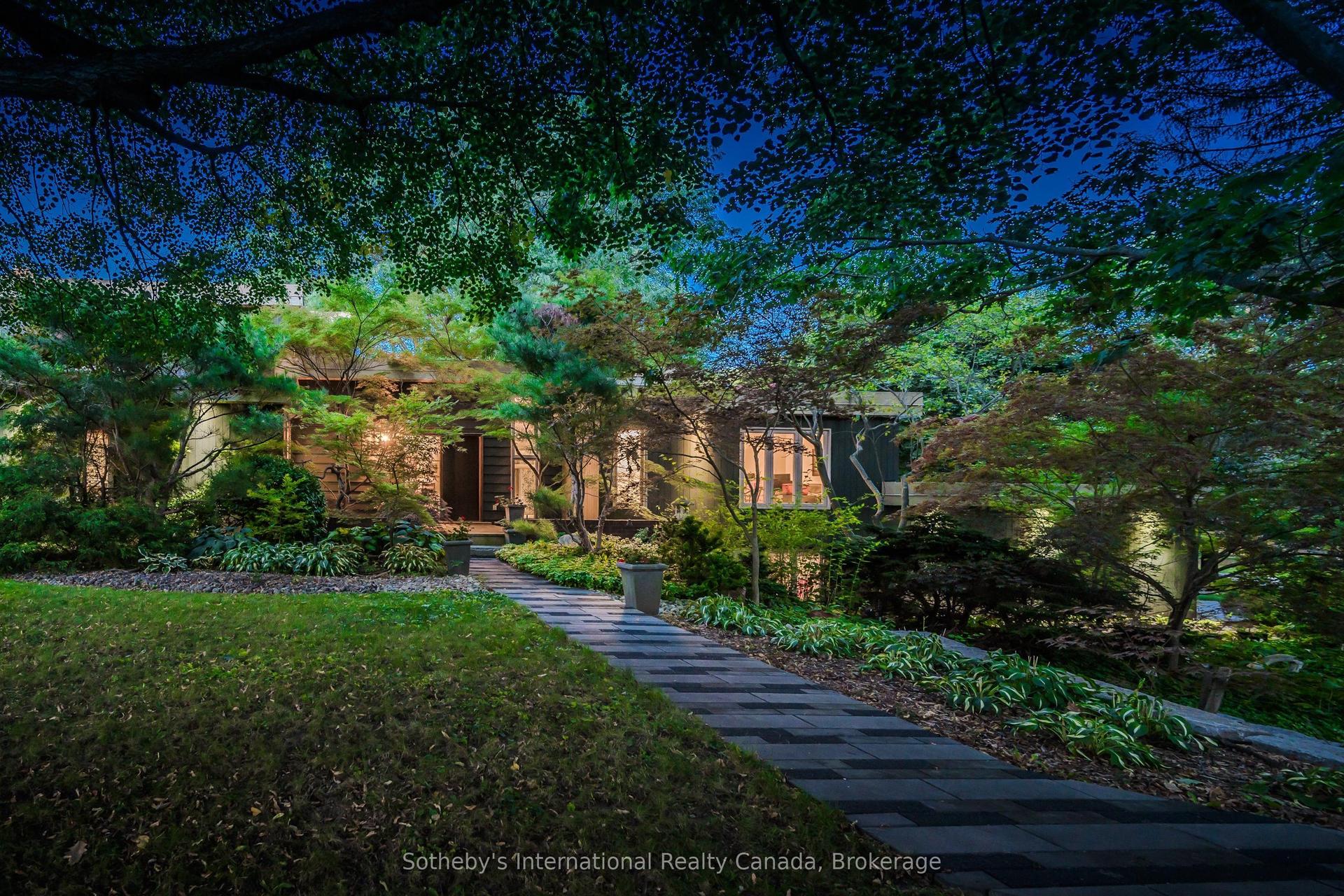 348 Browning Place — photo 1