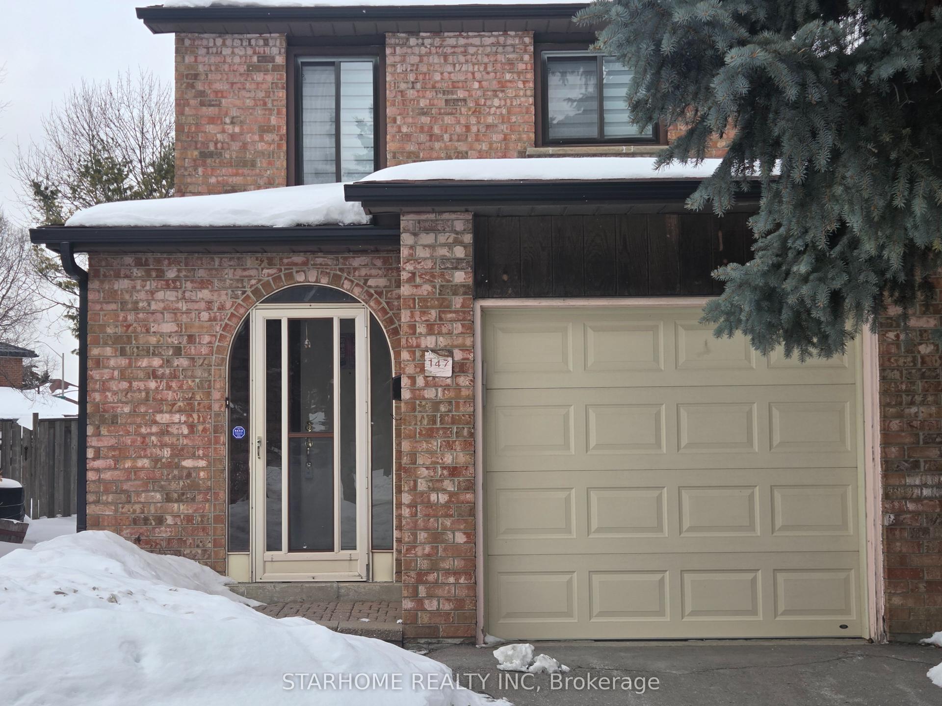 147 Dunbar Crescent — photo 1