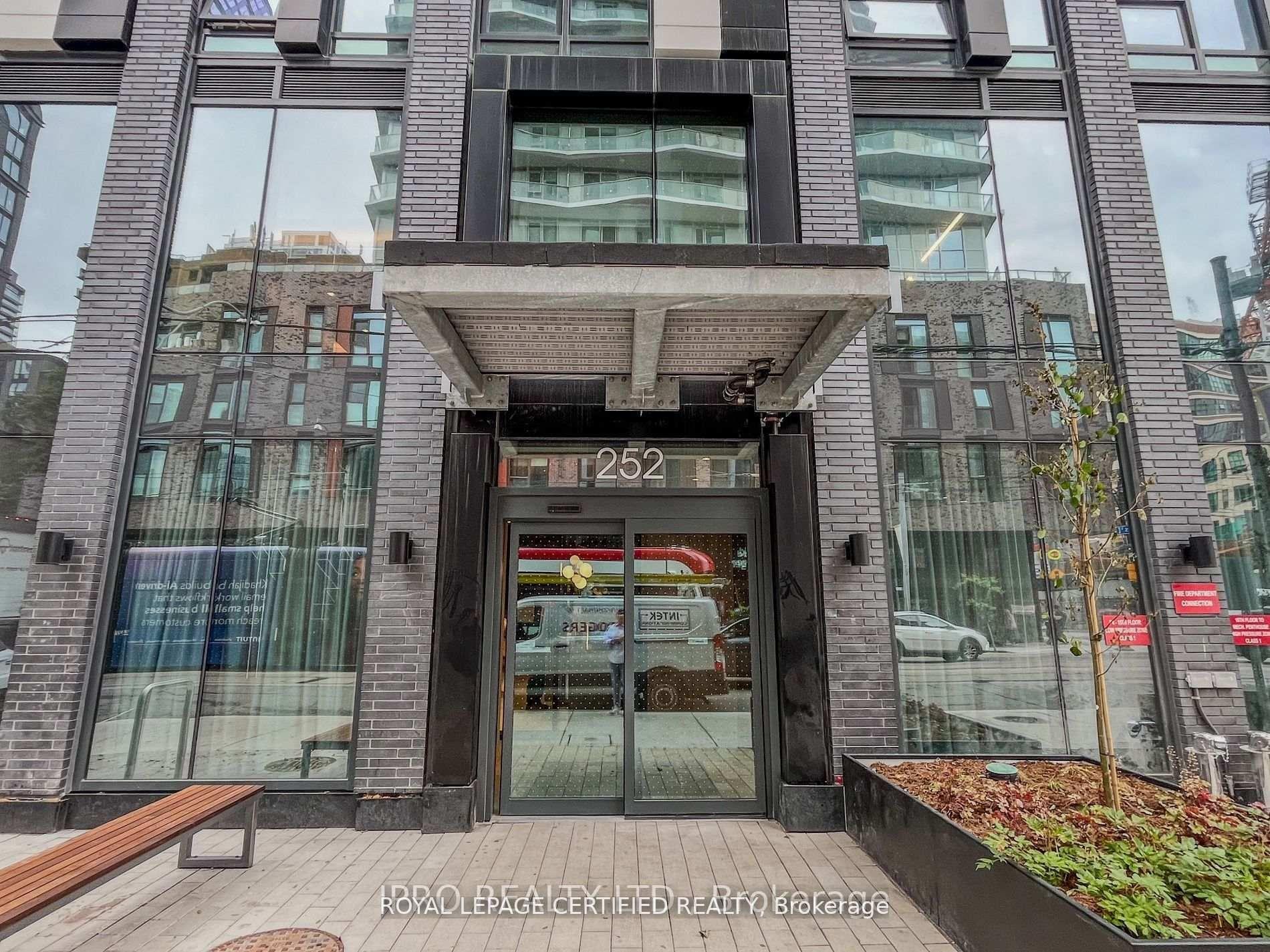 252 Church Street 4709 #4709, Toronto — Condo for lease, photo 1