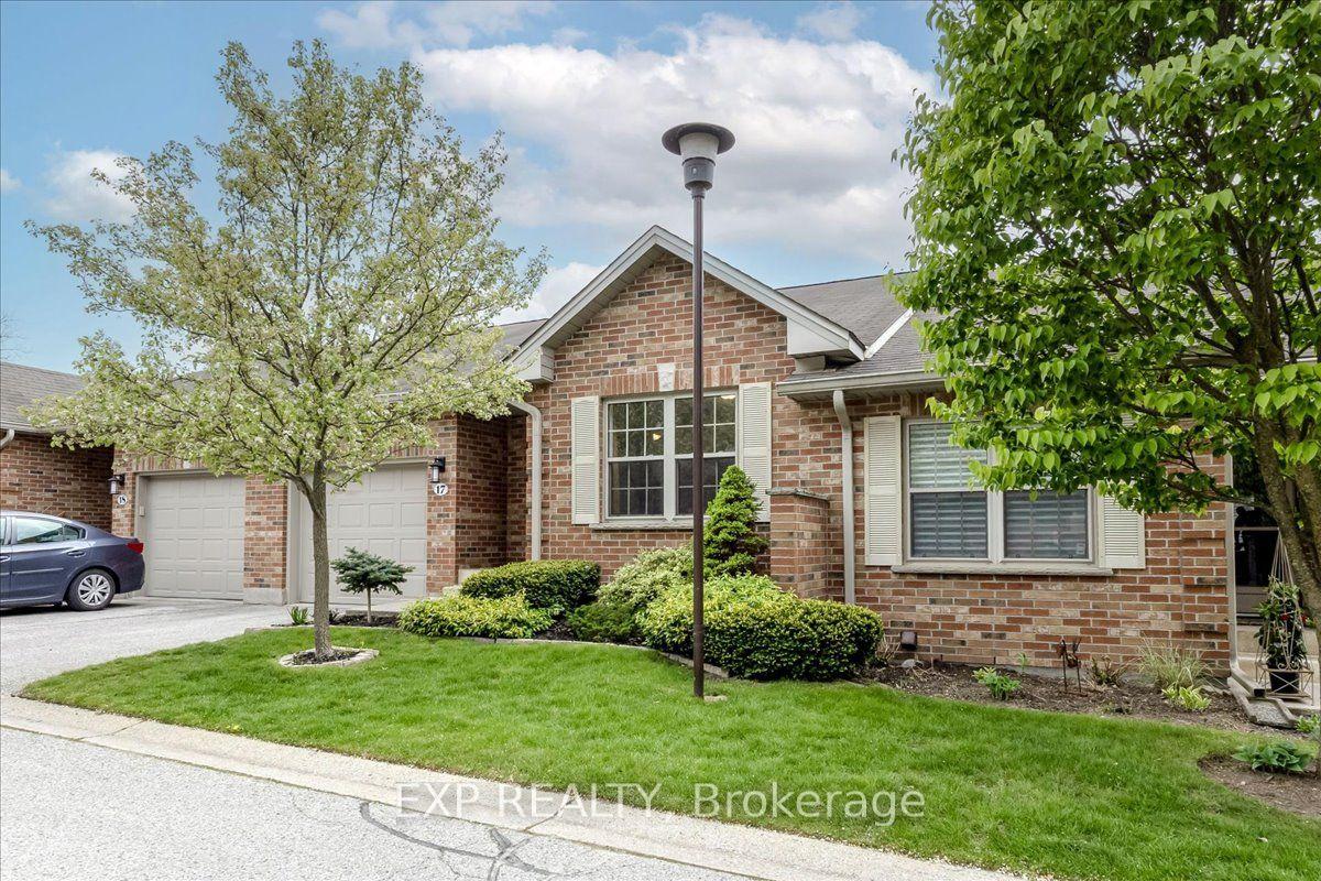 1337 Commissioners Road W 17 #17 — photo 1