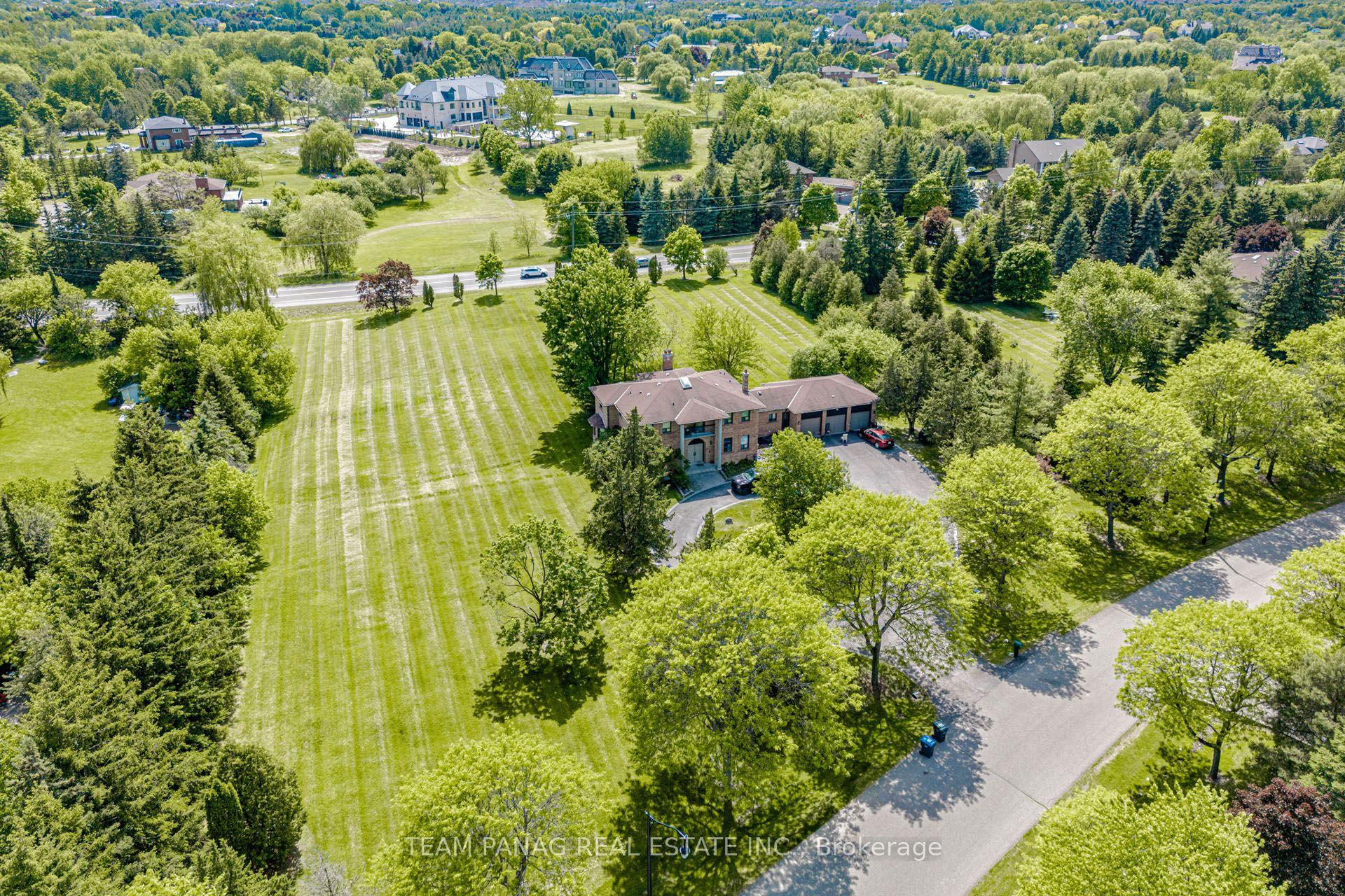 4 Forestbrook Court — photo 1
