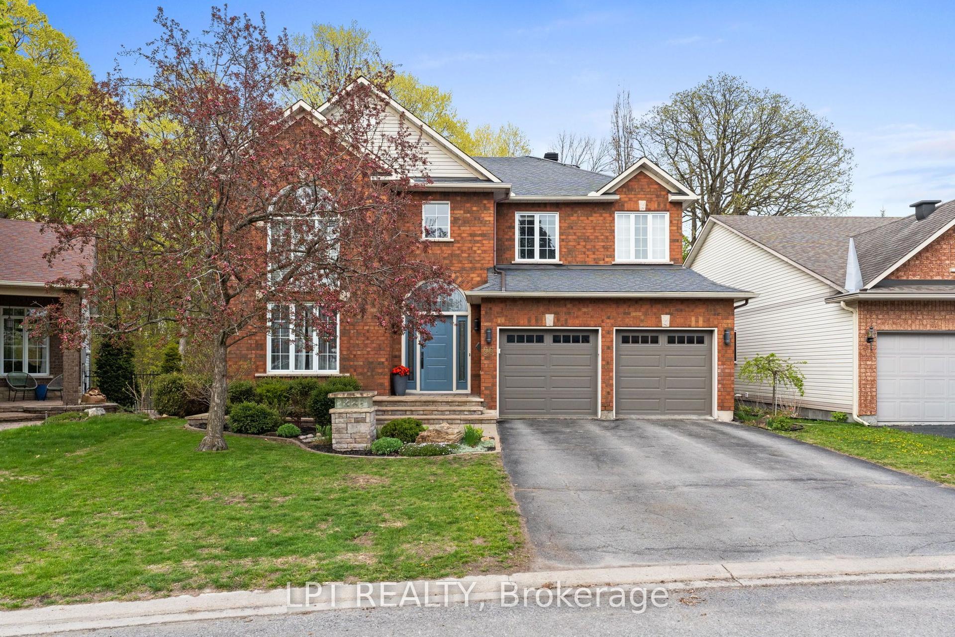 66 Forest Gate Way N — photo 1