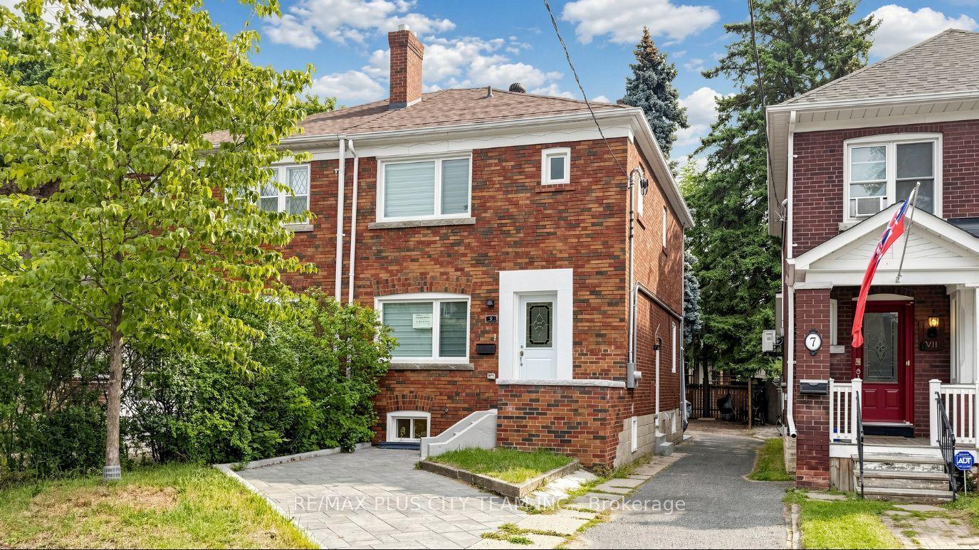 9 Lesmount Avenue Bsmt #Bsmt, Toronto — Semi-Detached for lease, photo 1