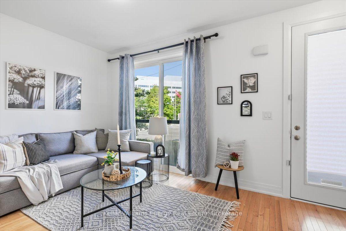 721 Lawrence Avenue W 65 #65, Toronto — Condo Town for sale, photo 1
