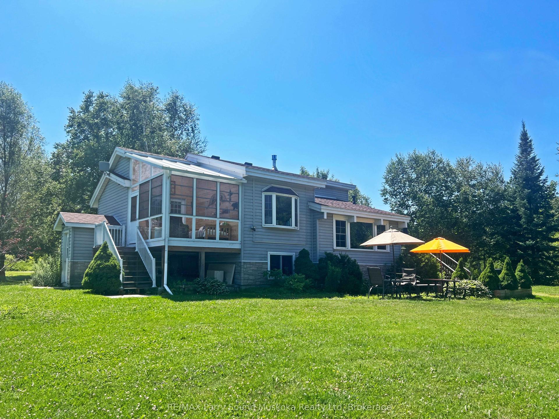 5 MEHARG Drive, McKellar — Detached for sale, photo 1