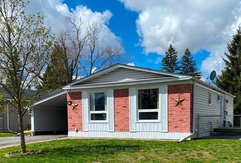 94 Sanderling Crescent — photo 1