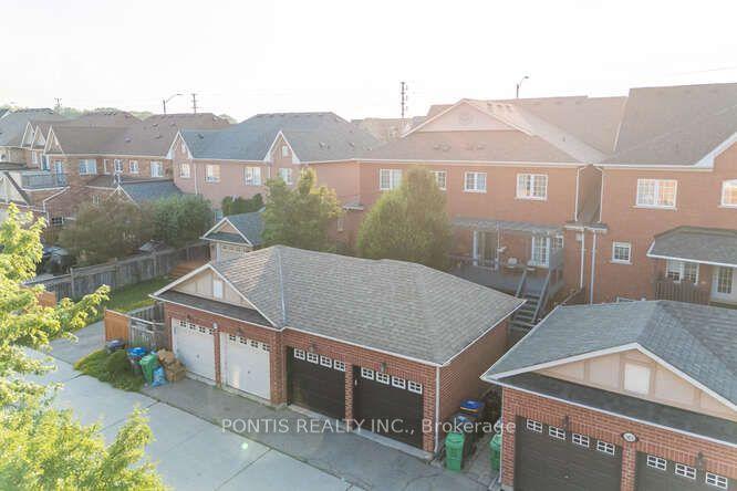 3452 Eglinton Avenue W — photo 1