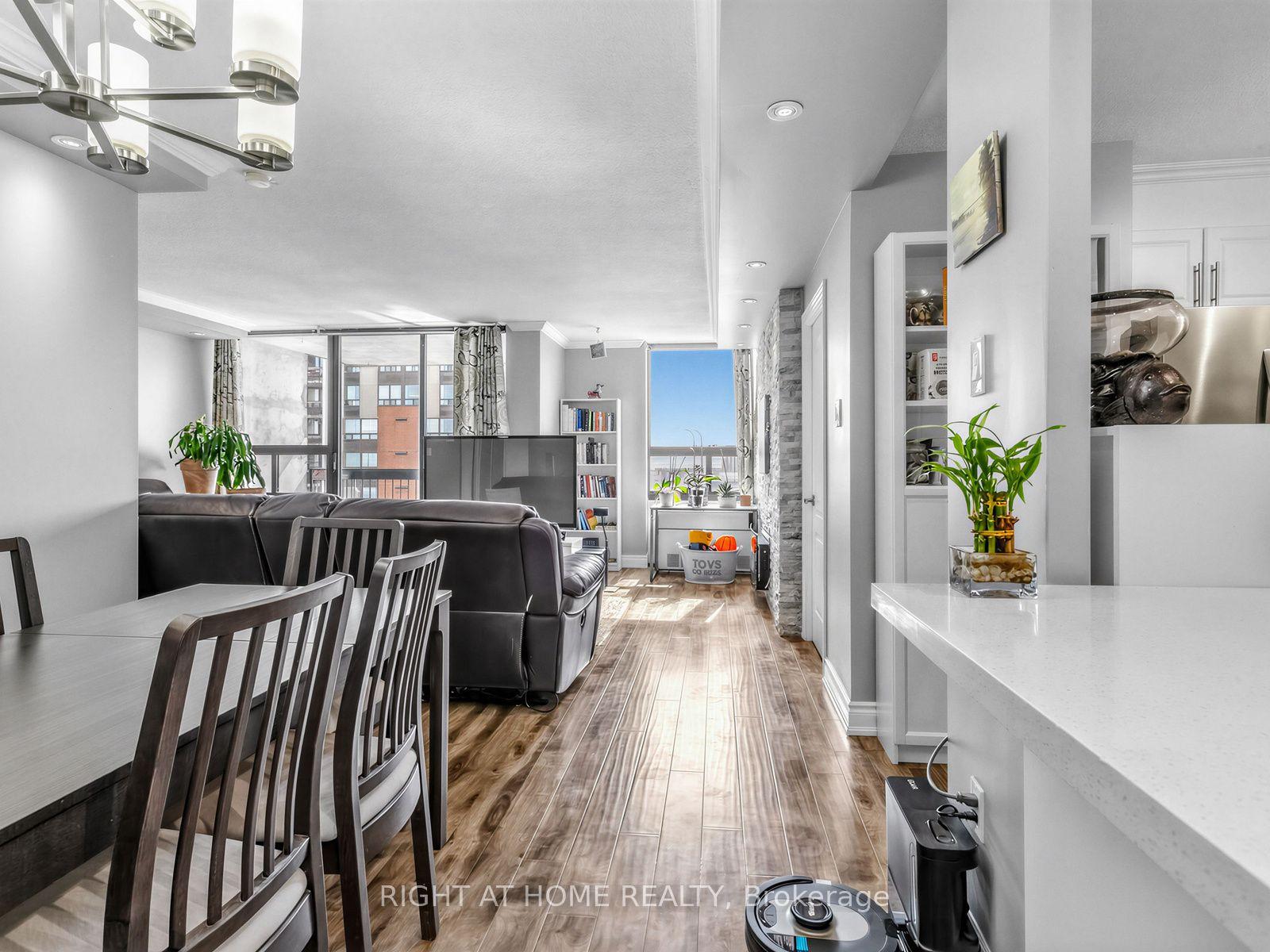 20 Mississauga Valley Boulevard 1509 #1509 — photo 1