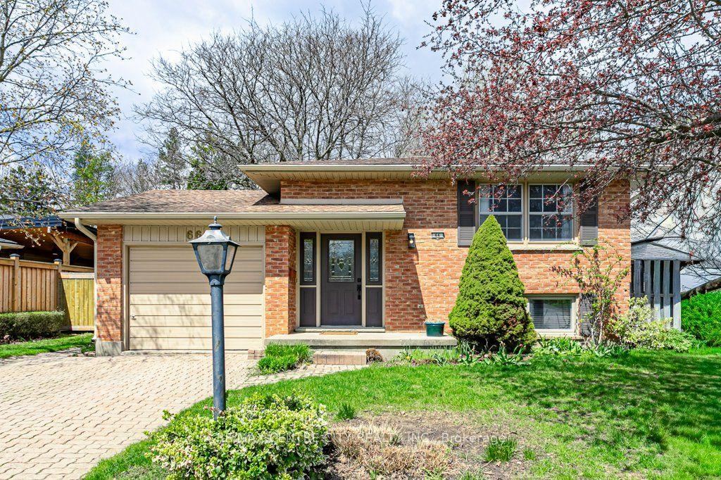 66 Blackacres Boulevard — photo 1