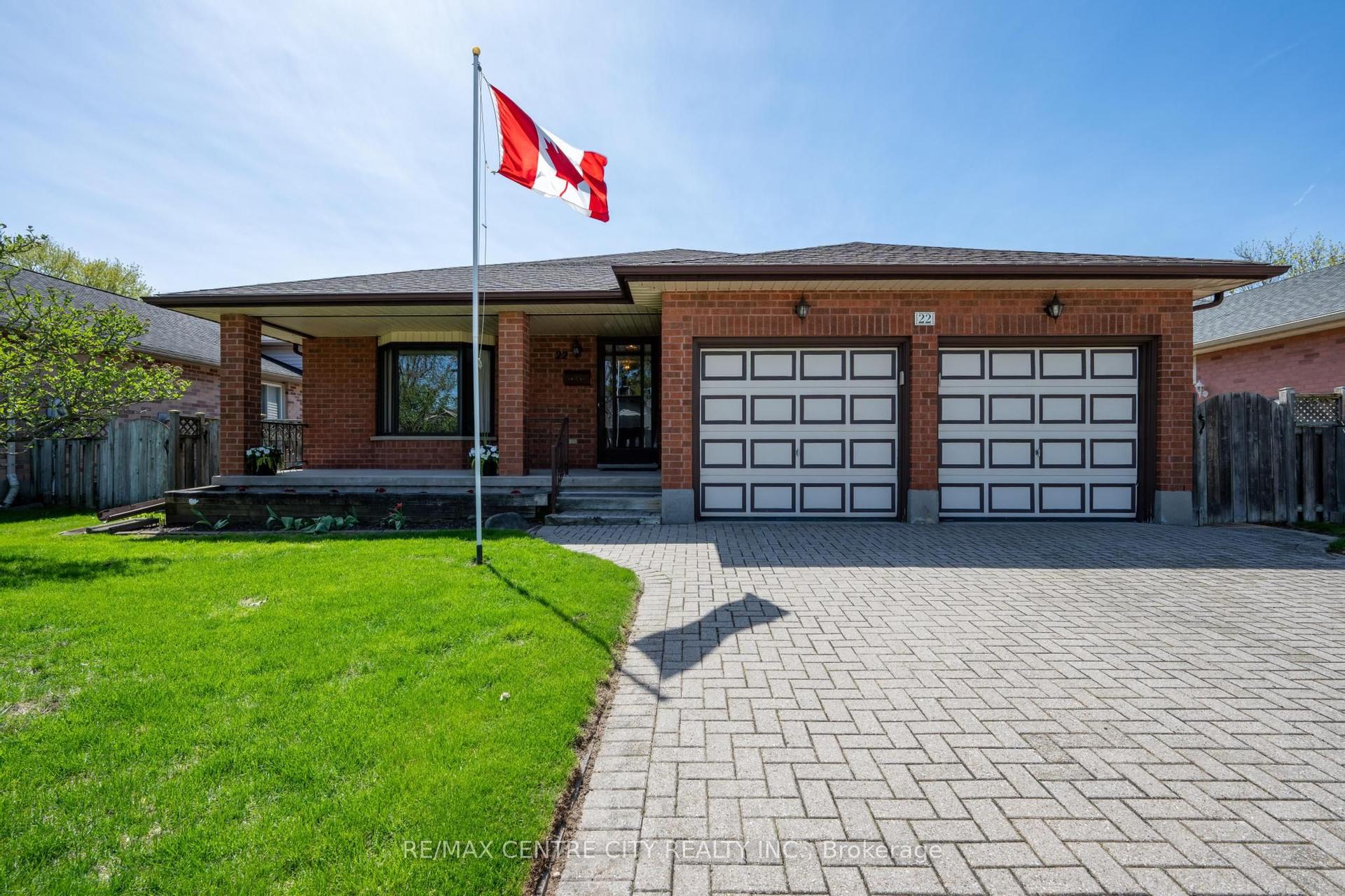 22 Saddy Crescent — photo 1