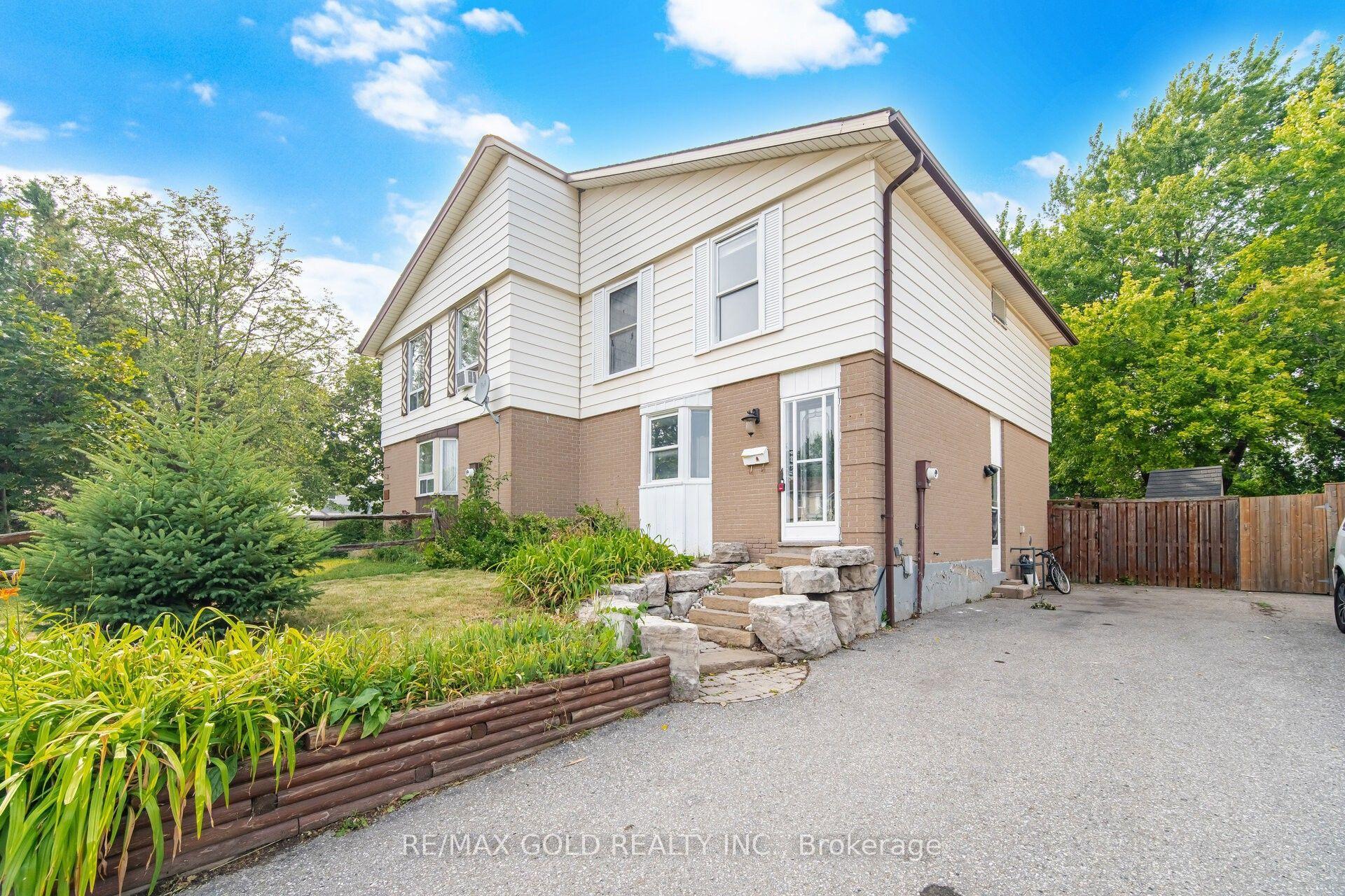 16 Crawford Drive, Brampton — Semi-Detached for sale, photo 1