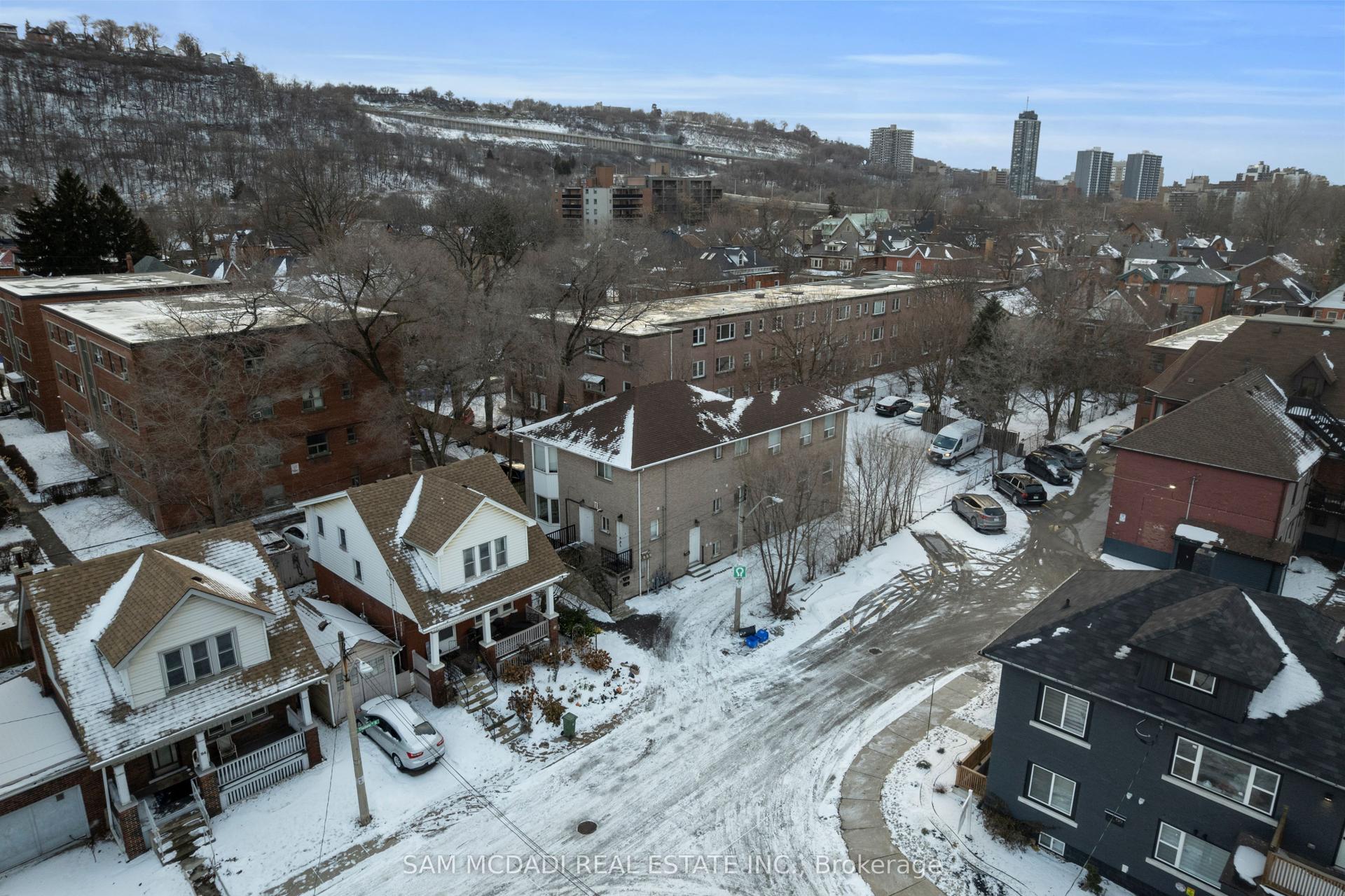 90 Tisdale Street S — photo 1