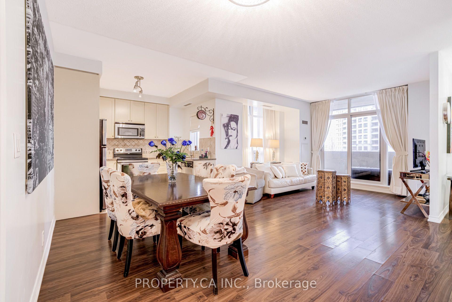 9235 Jane Street 305 #305 — photo 1