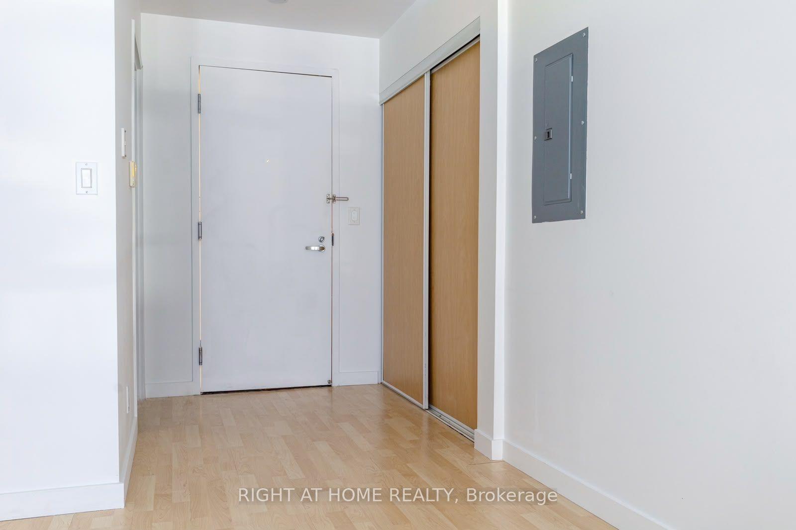 1005 King Street W 215 #215, Toronto — Condo for lease, photo 1
