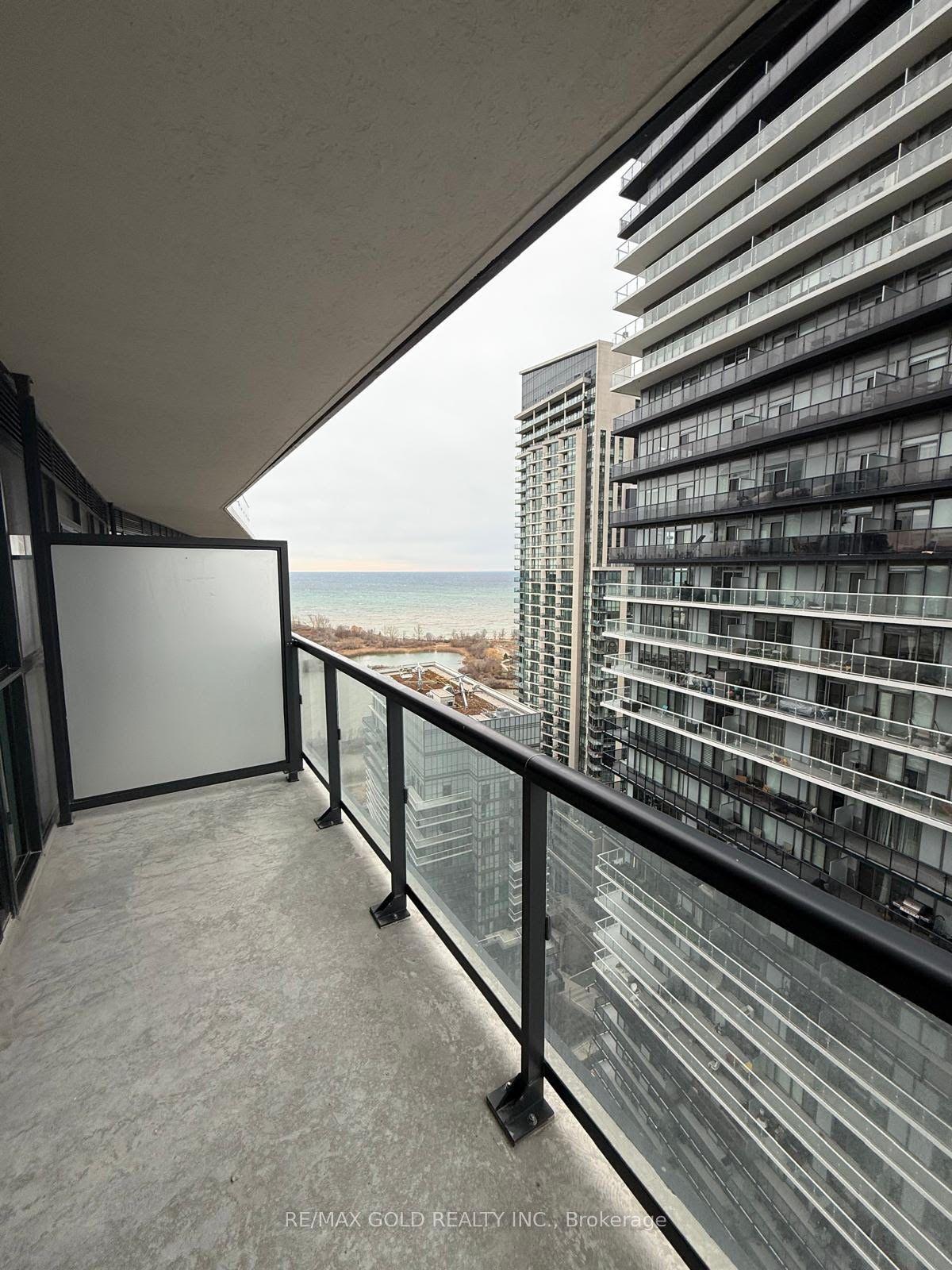 38 Annie Craig Drive 2707 #2707, Toronto — Condo for lease, photo 1