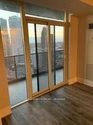 330 Burnhamthorpe Road W 2703 #2703, Mississauga — Condo for lease, photo 1