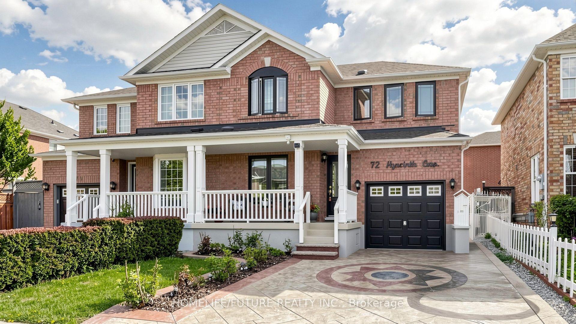 72 Hyacinth Crescent — photo 1