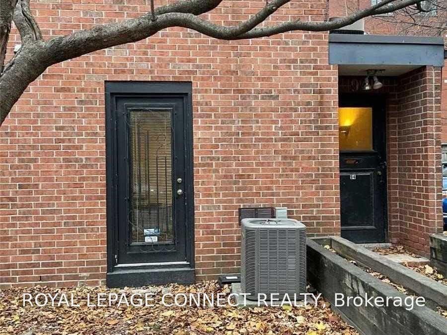 94 Sackville Street C #C, Toronto — Multiplex for lease, photo 1