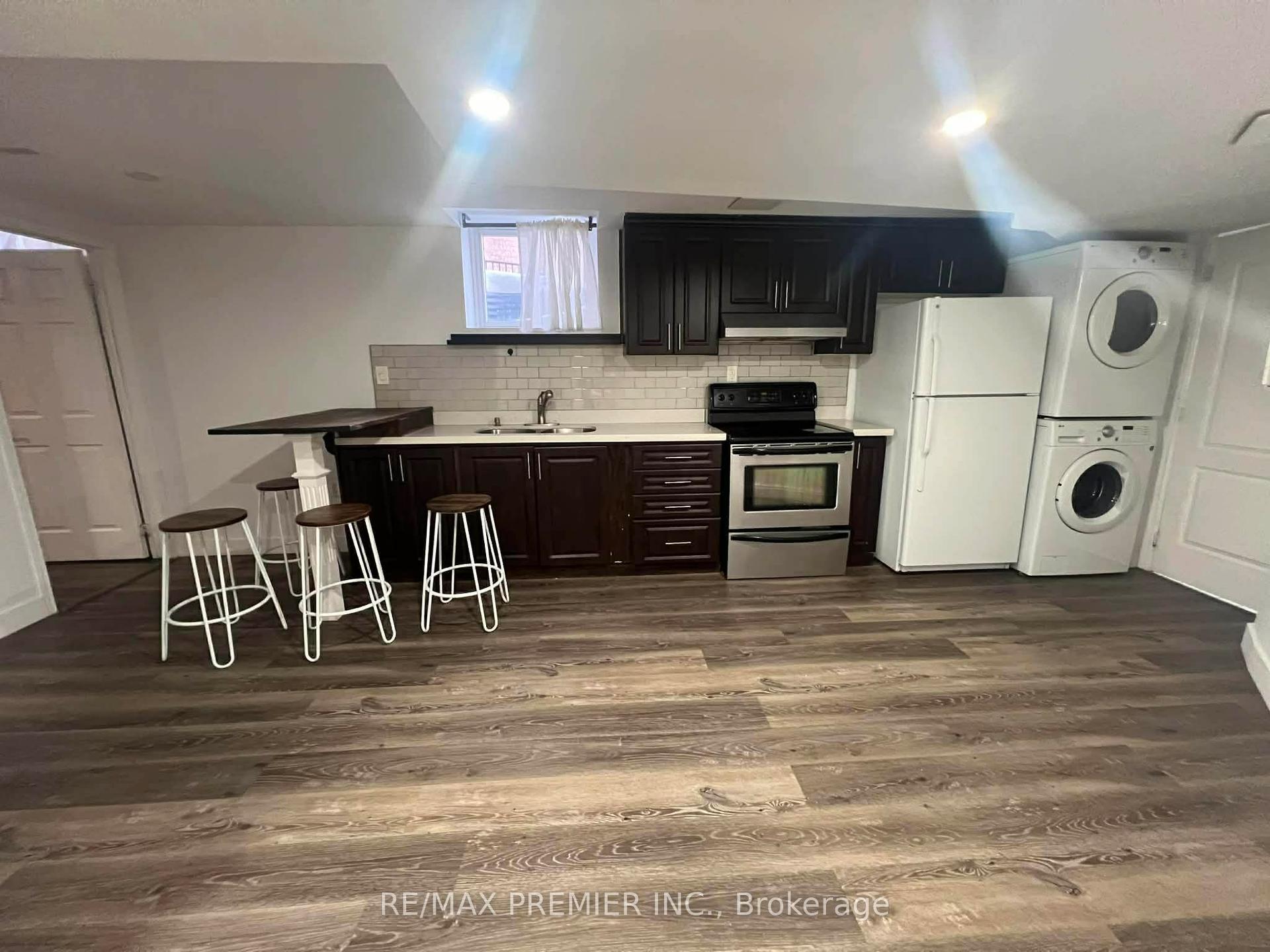 118 Solway Avenue — photo 1