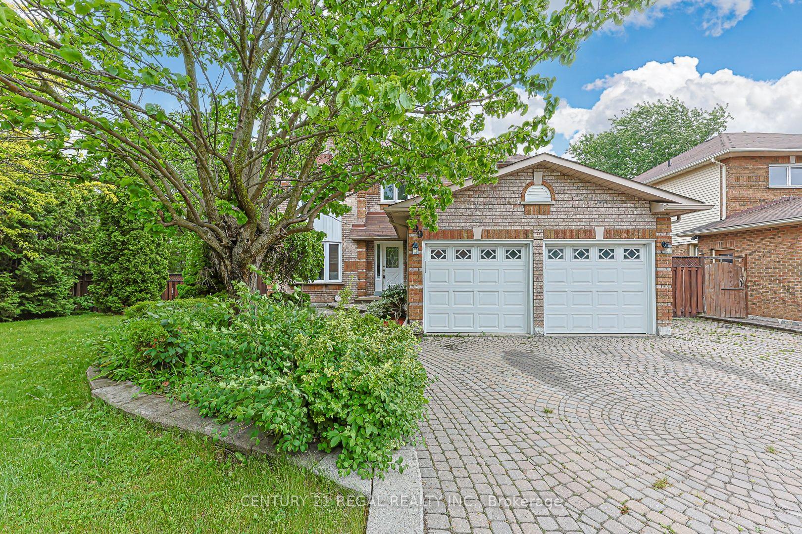 599 Sandford Street, Newmarket — Detached for sale, photo 1