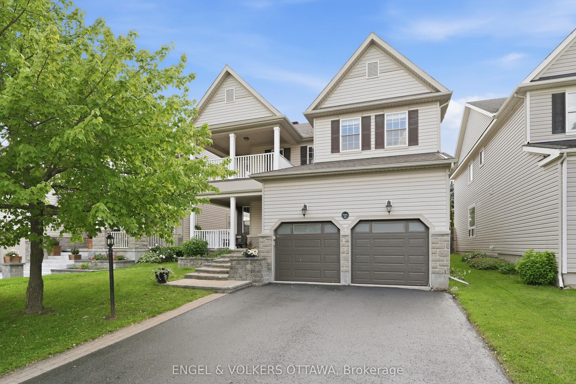 31 Leatherwood Crescent — photo 1