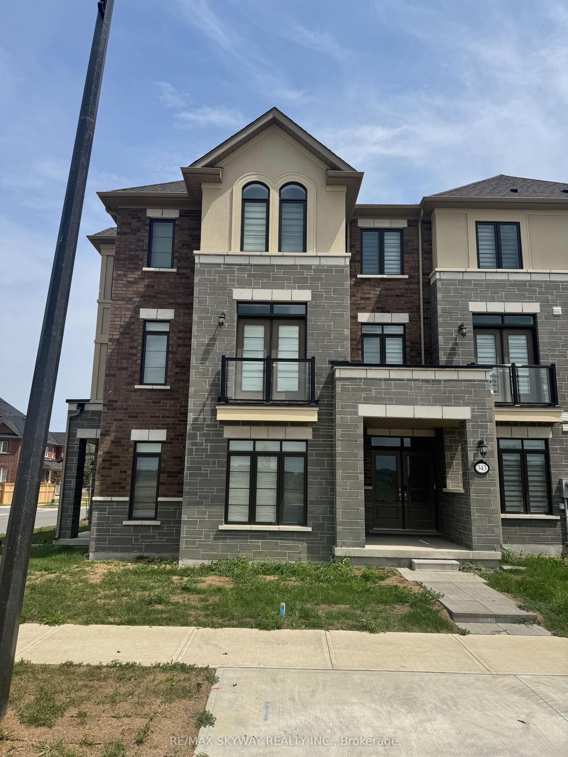 343 Inspire Boulevard, Brampton — Townhouse for sale, photo 1