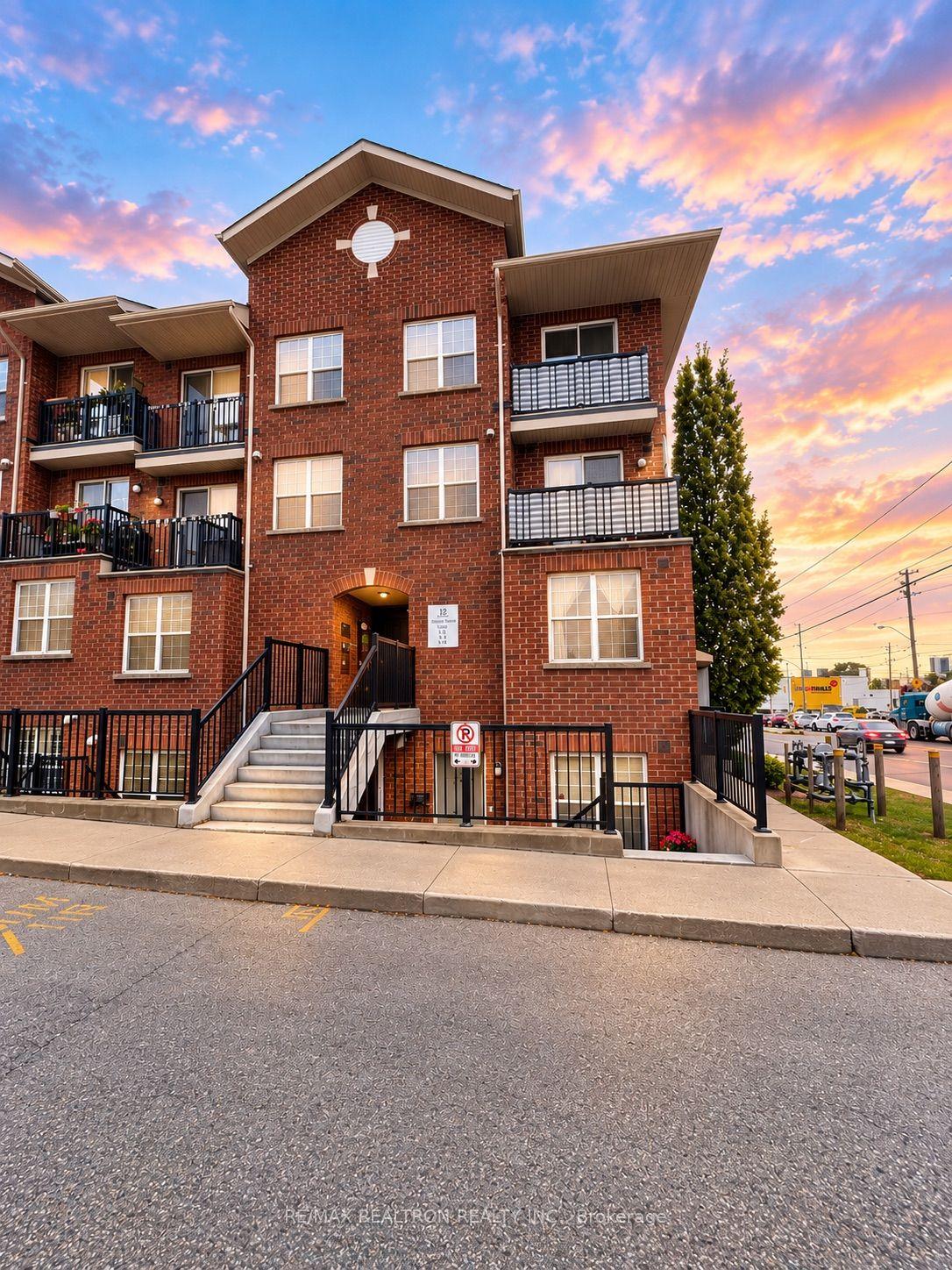 15 Strangford Lane 101 #101, Toronto — Condo Town for lease, photo 1