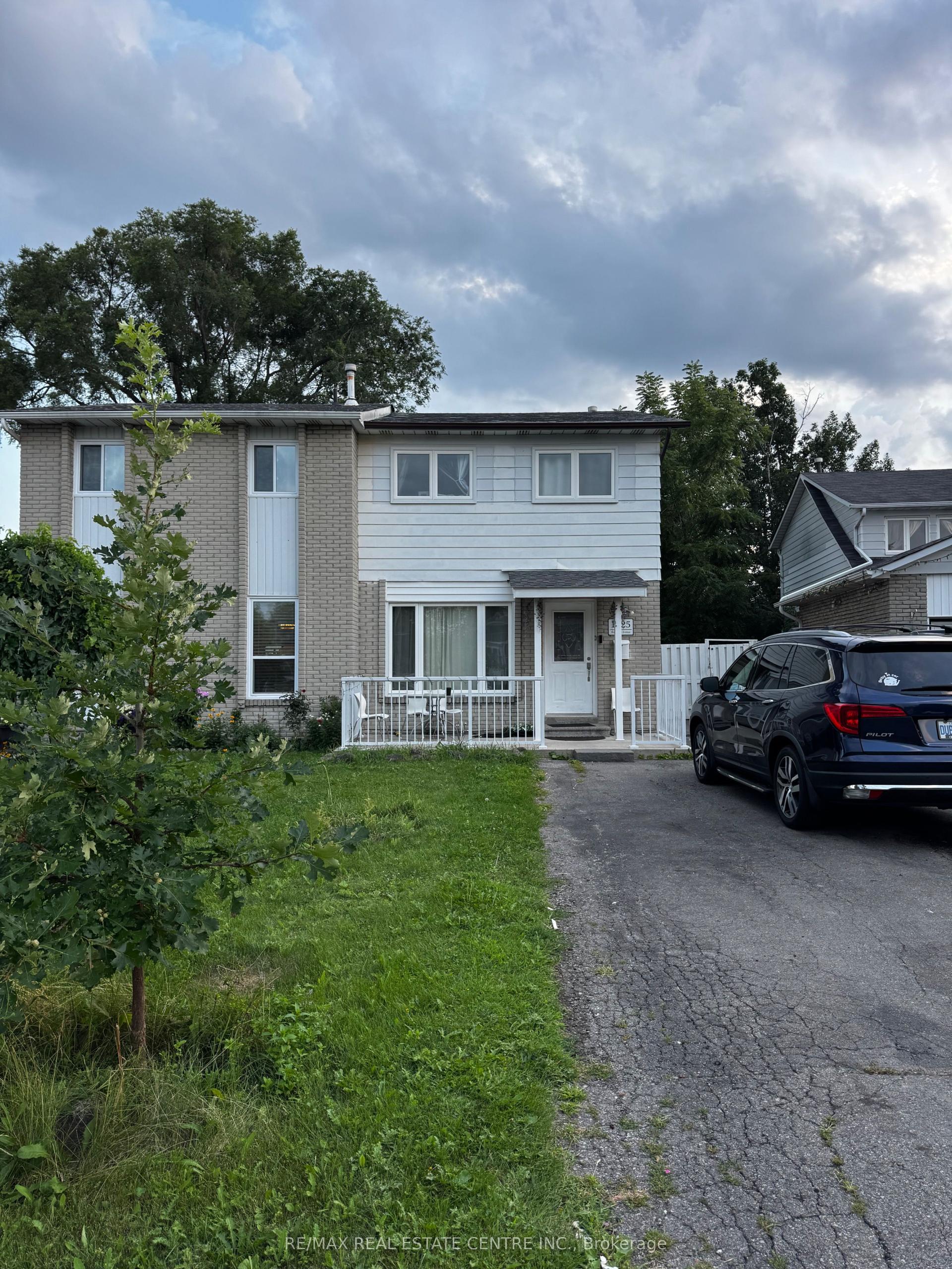 1025 Blairholm Avenue Lower Level #Lower Level, Mississauga — Semi-Detached for lease, photo 1