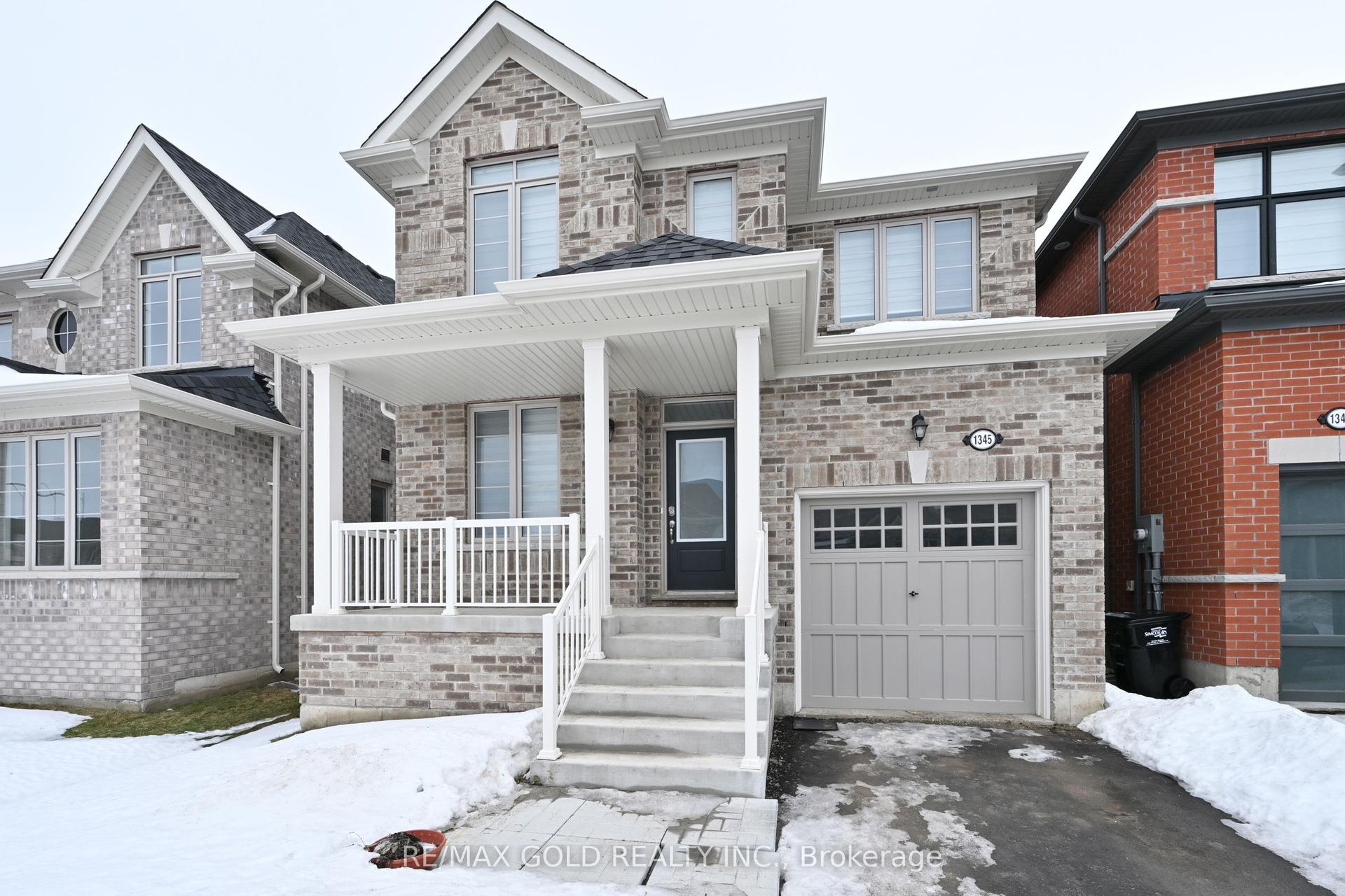 1345 Davis Loop, Innisfil — Detached for lease, photo 1