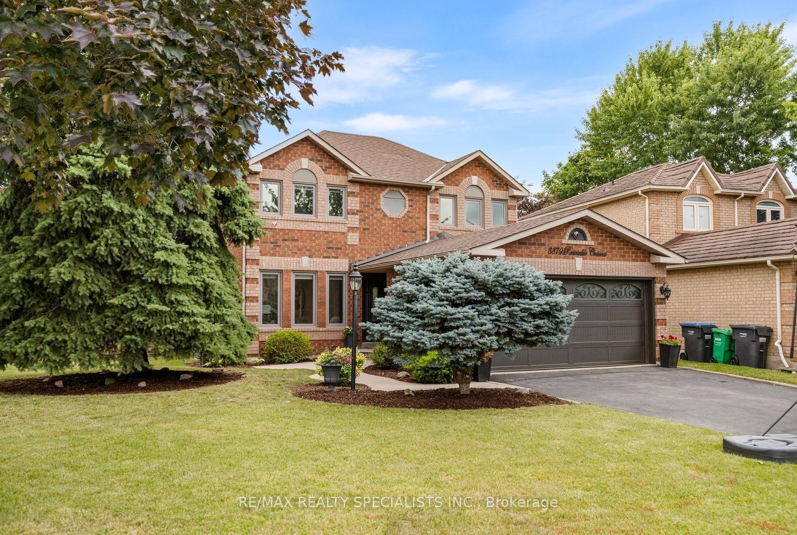 3879 Periwinkle Crescent, Mississauga — Detached for sale, photo 1
