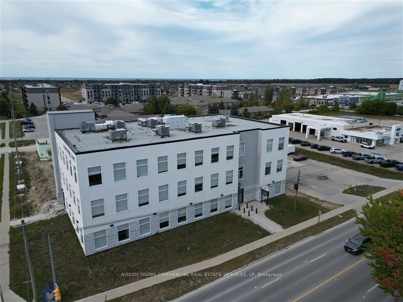 1020 Goderich Street, Saugeen Shores — Commercial for sale, photo 1